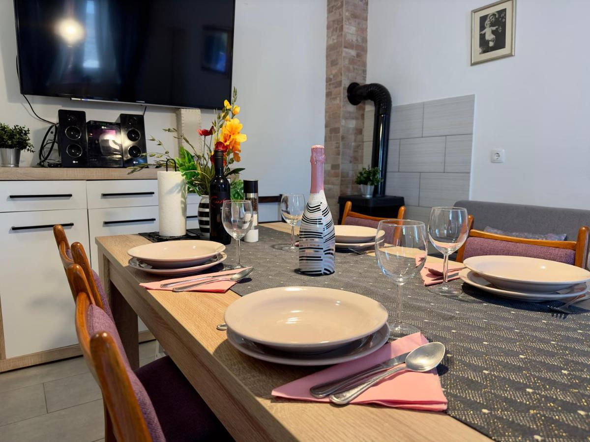 Matek Family & Studio Apartment Rovanjska Exterior photo